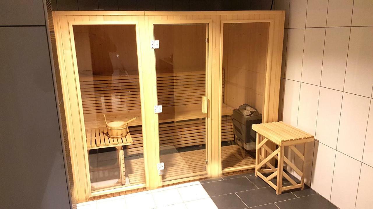 Luxus Familienvilla Mit Jacuzzi & Sauna Tzummarum Exteriér fotografie