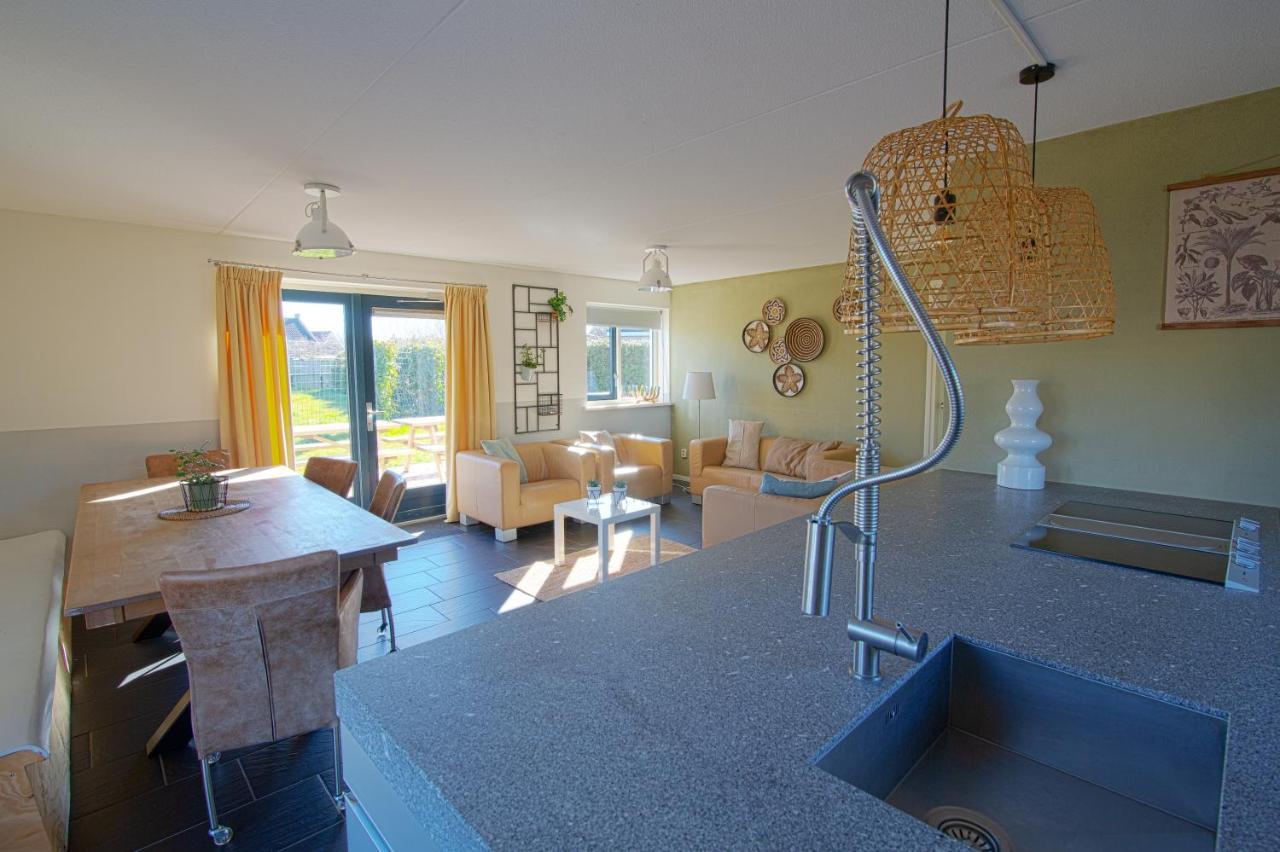 Luxus Familienvilla Mit Jacuzzi & Sauna Tzummarum Exteriér fotografie